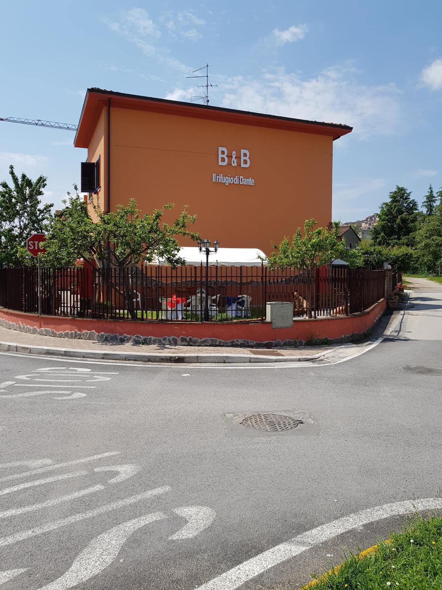西纳伦加Il Rifugio Di Dante住宿加早餐旅馆 外观 照片